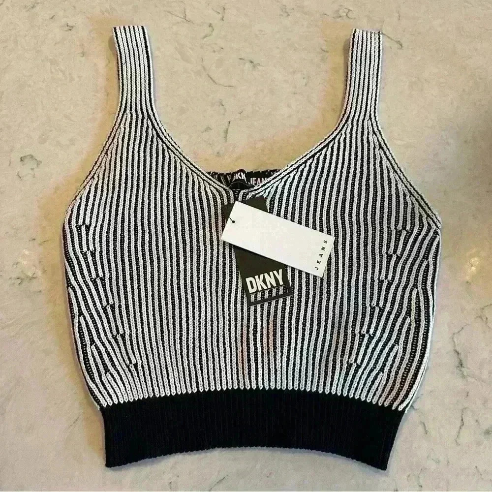DKNY V-neck ribbed-knit tank‎ style top 100% cotton black and white size medium